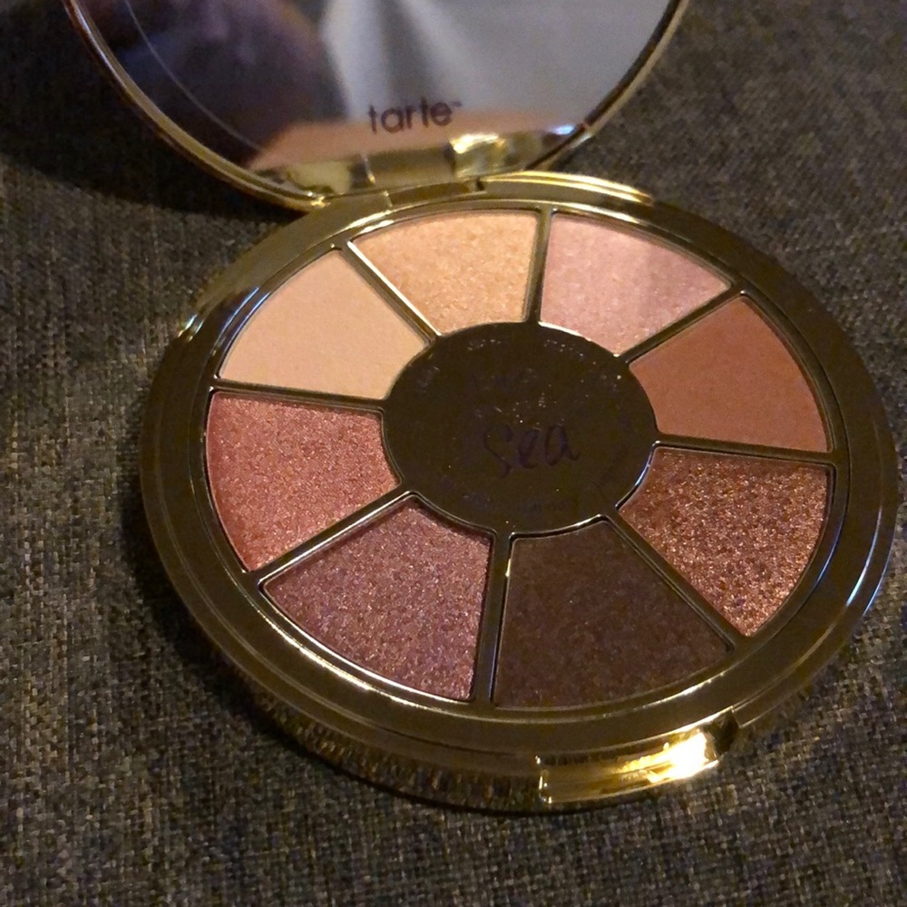 Tarte rainforest of the sea eyeshadow palette